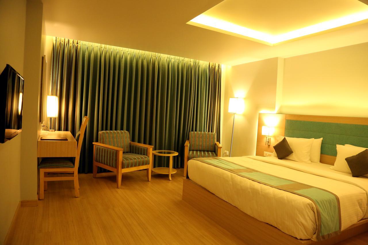 Kvm Hotels Srirangam Tiruchirappalli Exterior foto